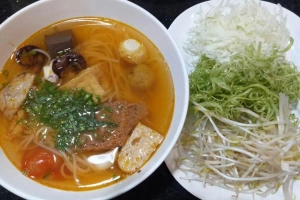 Quán Ăn Hương Dung - Hủ Tiếu & Bún Riêu