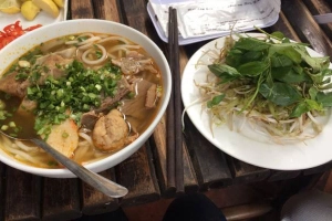 Quán Ăn Hương Giang 3 - Bún Bò Gốc Huế