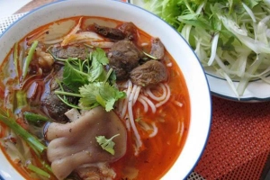 Quán Ăn Hương Giang Quán - Bún Bò Huế
