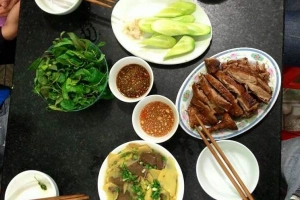 Quán Ăn Hưởng Quán - Đặc Sản Vịt Cỏ Vân Đình