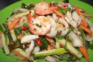 Nhà Hàng Hương Thảo