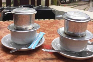 Huy Coffee - Nguyễn Hữu Huân