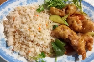 Quán Ăn Huy Hoàng - Cơm Chiên & Hủ Tiếu Xào