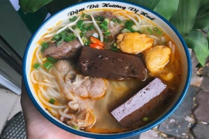 Quán Ăn Huyền Anh - Bún Bò Huế