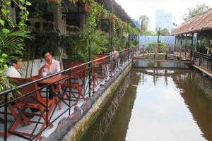 Huỳnh Hương Cafe