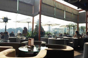 I-Feel Cafe & Lounge