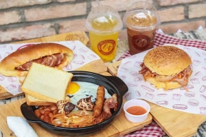 Quán Ăn IVO DELI - Bánh Mì Hotdog & Kem Ý Gelato