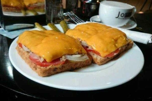 Joma Bakery Cafe