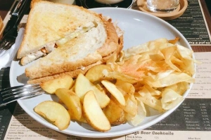 Journeys Sandwiches Bistro - Nhà Hàng Âu