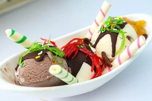 Quán Ăn Kem Bud's & Bánh Tráng Phơi Sương - Vincom Plaza