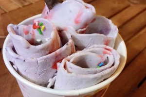 Quán Ăn Kem Xào Lucky Cream - Thống Nhất