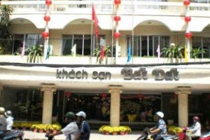 Khách Sạn Bát Đạt - Trần Hưng Đạo