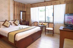 Khách Sạn Gia Đình