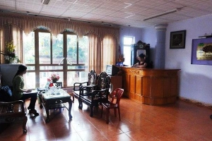 Khách Sạn Phương Đông