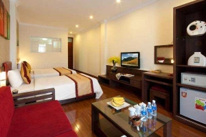 Khăn Quàng Đỏ Hotel - Hoàng Hoa Thám