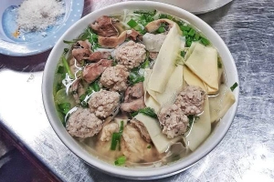 Quán Ăn Khánh - Bún Sườn Chua