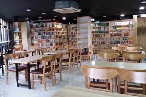 Không Gian Văn Hóa Đông Tây - Biblio Coffee & Books - Chùa Bộc
