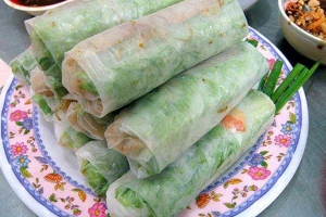 Khu Ăn Vặt Chợ Hoàng Hoa Thám