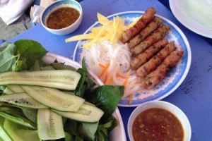 Khu Ăn Vặt Đại Học Nông Lâm