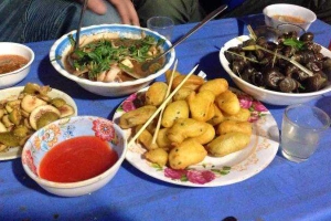 Khu Ăn Vặt Triều Khúc - Chợ Triều Khúc