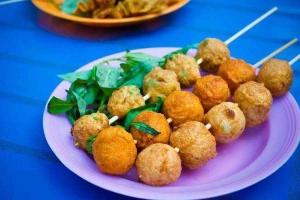 Khu Ăn Vặt Trường THCS Quảng An