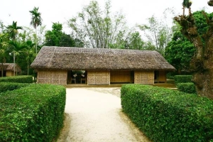 Khu Di Tích Kim Liên