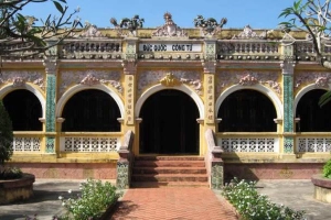 Khu Di Tích Lăng Hoàng Gia - Tiền Giang