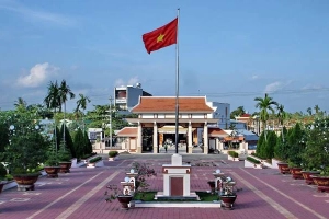 Khu Tưởng Niệm Cố Chủ Tịch Phạm Hùng