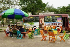 Kiến Cafe Bus - Lê Thánh Tông