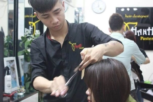 Kính Model Hair Salon
