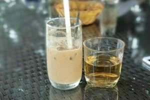 Lắc Coffee - Văn Cao