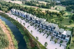 Laguna Park Homes