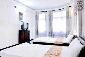 Lại Trần Hotel