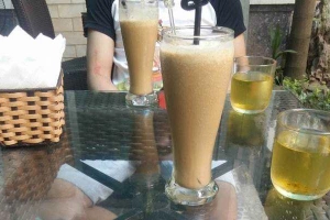Lake Side Cafe
