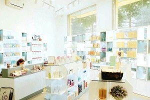 LALA Cosmetics