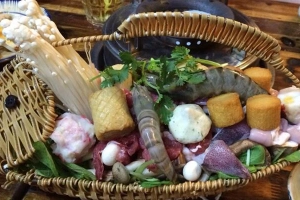 Quán Ăn Lâm Bô Hotpot & Barbecue - Quang Trung
