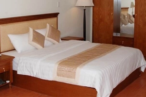 Lam Sơn Hotel