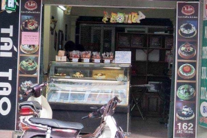 Lân Cafe & Cakes