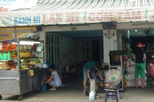 Quán Ăn Lan Mi - Bánh Mì, Cơm Tấm