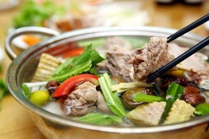 Quán Ăn Lẩu Bảy Dũng - TT Phương Mai