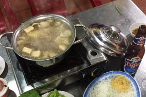 Quán Ăn Lẩu Bò Hai Tín