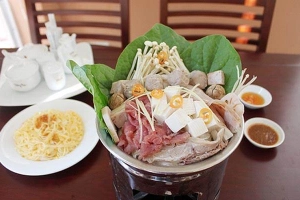 Quán Ăn Lẩu Bò Năm Thái
