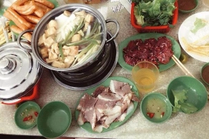 Quán Ăn Lẩu Bò Nhúng Dấm & Phở Lý Quốc Sư