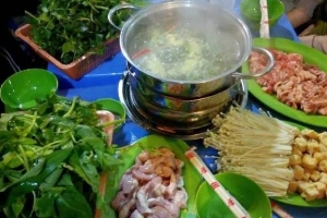 Quán Ăn Lẩu Bò Nhúng Dứa - Ngô Thì Nhậm