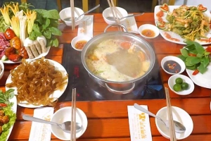 Quán Ăn Lẩu Cua Đồng Xuân Đức - Nguyễn Đình Chiểu