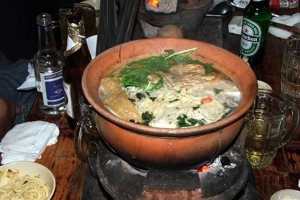 Quán Ăn Lẩu Dê Chung Cư