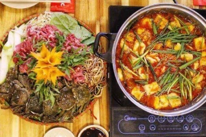 Quán Ăn Lẩu Đức Minh