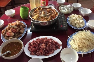 Quán Ăn Lẩu Đuôi Bò Tây Nam - KĐT Tây Nam Linh Đàm