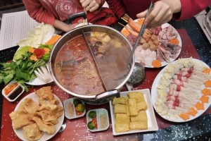 Quán Ăn Lẩu Gật Gù - Đại La