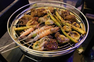 Quán Ăn Lẩu & Nướng Quạt Mo